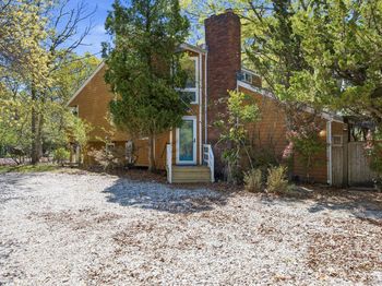20 Norfolk Drive