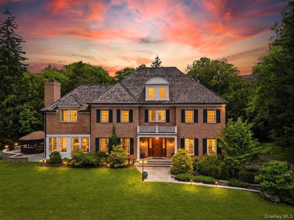 2 Heathcote Drive, Mount Kisco NY 10549