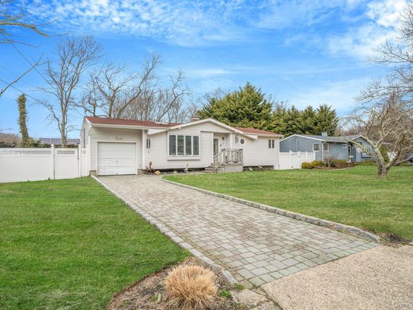 7 Betsy Drive, West Sayville NY 11796