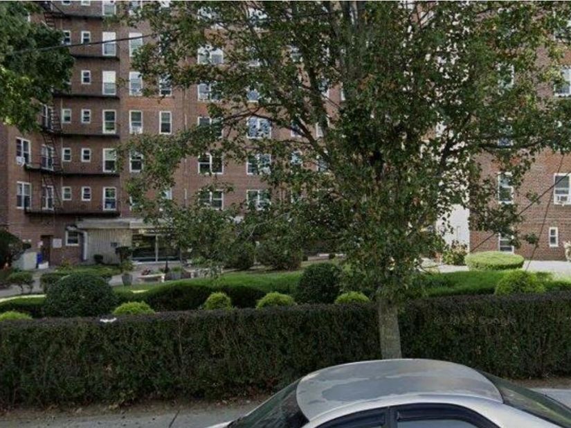84-50 169 Jamaica 416, Jamaica Hills NY 11432