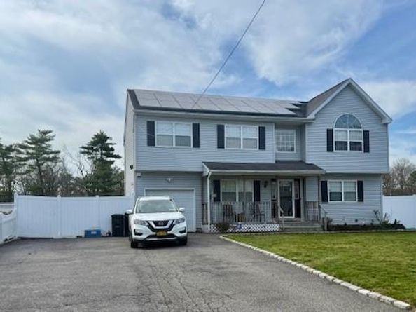 130 Cedar Drive, Bay Shore NY 11706