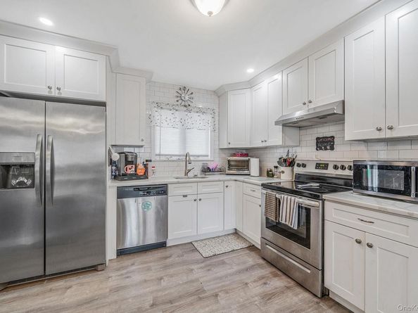 2679 Heather Avenue, Medford NY 11763