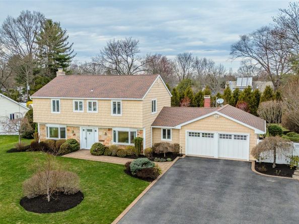 9 Bowen Place, Stony Brook NY 11790