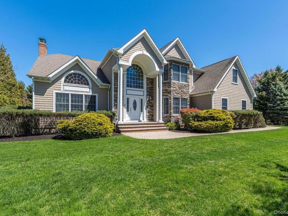 90 Caiola Court, Greenport NY 11944