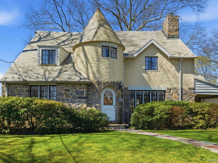 5 Seymour Place, White Plains NY 10605