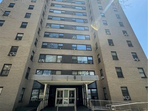 8 Fordham Hill Oval 1B, Bronx NY 10468