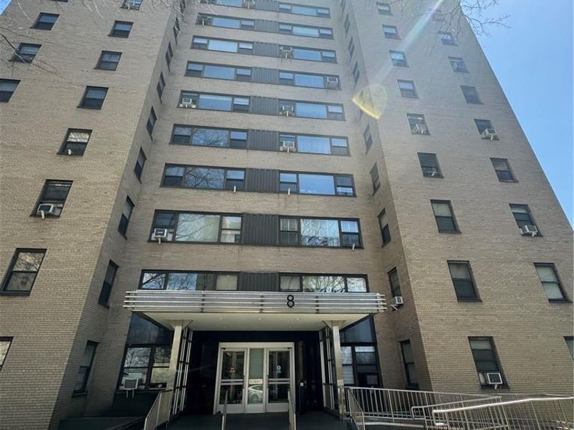 8 Fordham Hill Oval 1B, Bronx NY 10468