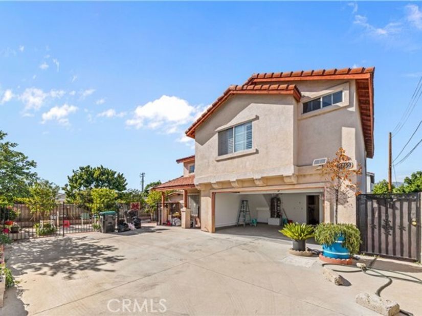 14755 Los Angeles, Baldwin Park CA 91706