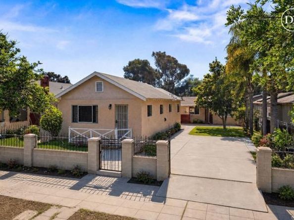 3813 Birch Street, San Diego CA 92113