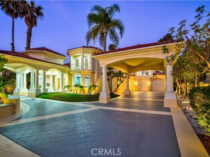 27612 Fargo, Laguna Hills CA 92653