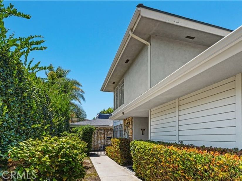 359 Roswell, Long Beach CA 90814