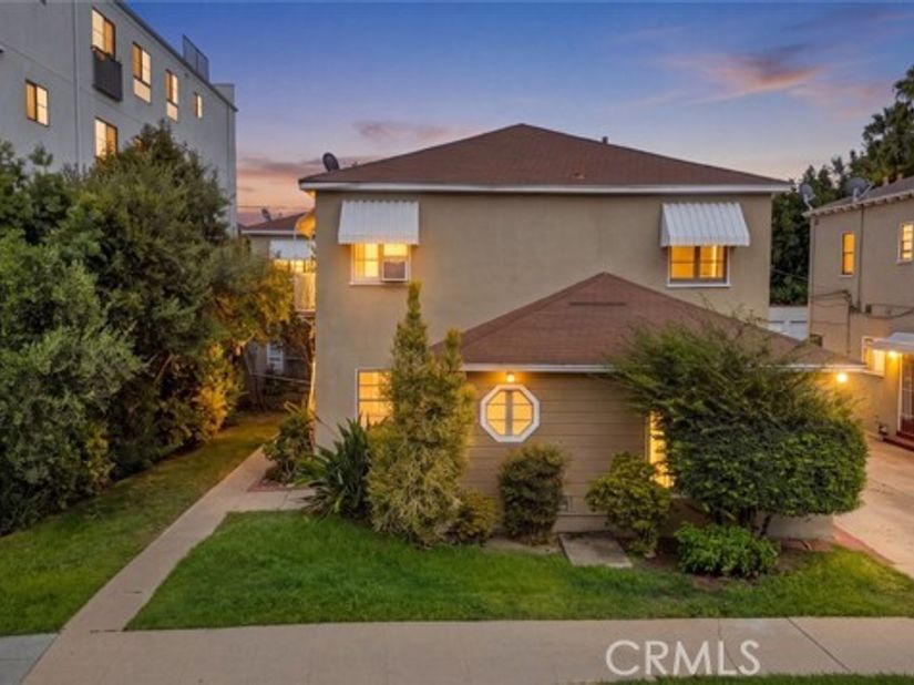 110 S Kings Rd, Los Angeles CA 90048