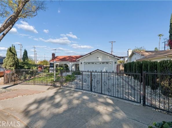 16103 Osborne Street, North Hills (los Angeles) CA 91343