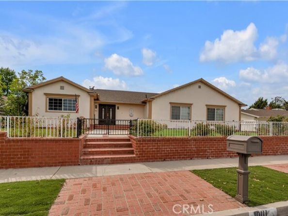 10111 Oak Park Avenue, Northridge (los Angeles) CA 91325