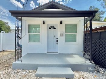 2340 N Thomas
