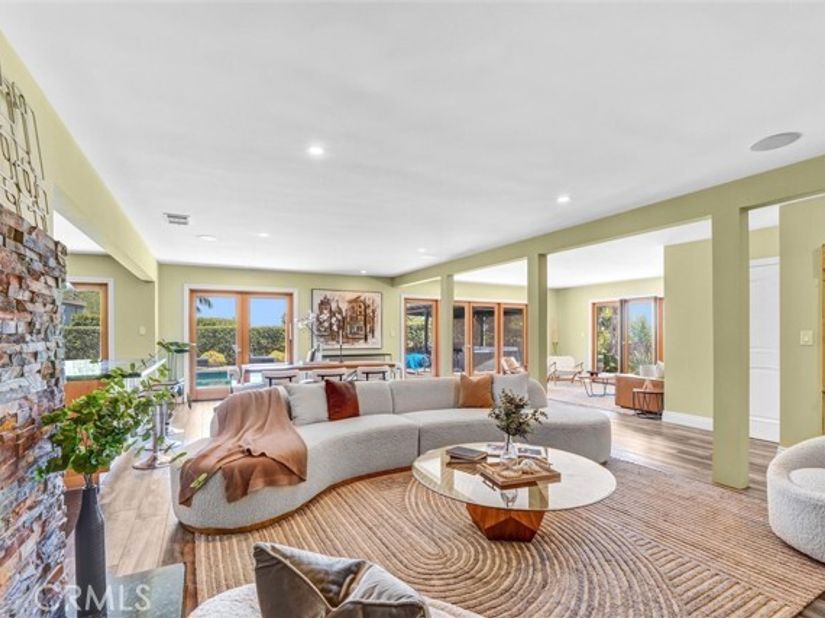 4723 Dunas Lane, Tarzana (los Angeles) CA 91356