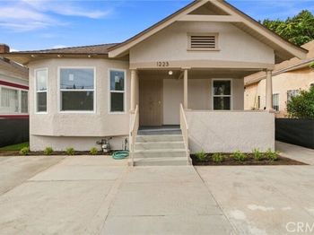 1223 E 35th