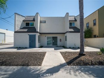 812 E Santa Ana