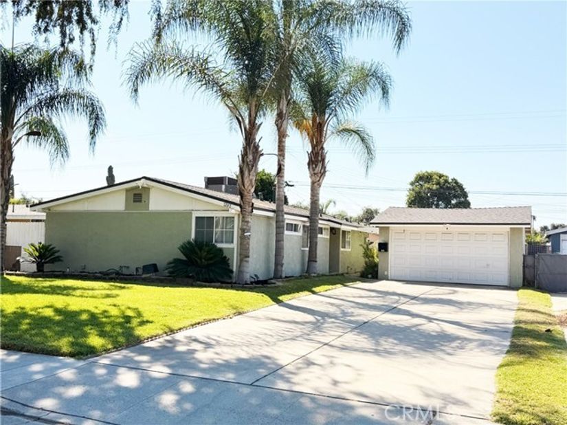 2262 Academy, Pomona CA 91768