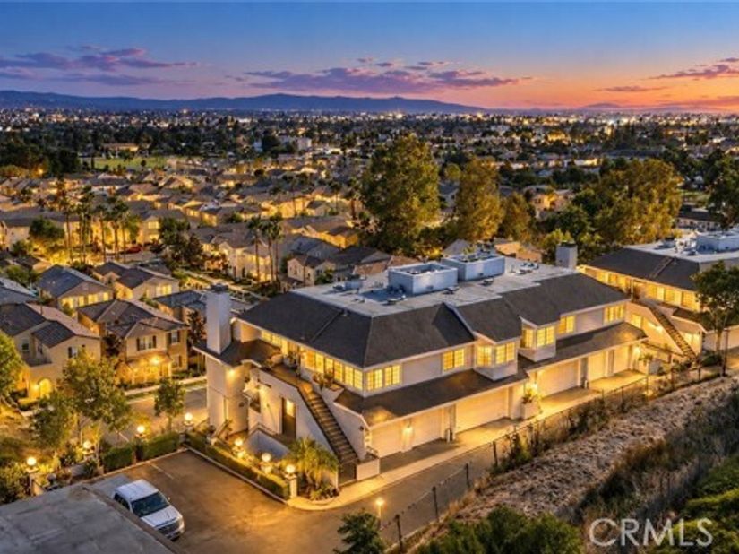 1033 Lakeview, Azusa CA 91702