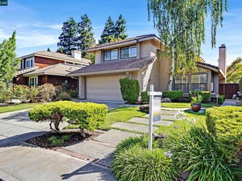 7297 Castle Dr