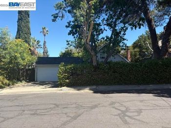 4131 Chaucer Drive