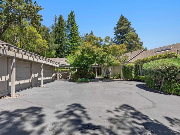 12 E Altarinda, Orinda CA 94563