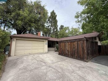 218 Wootten Dr
