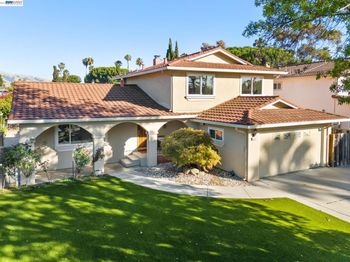40374 San Sebastian Pl