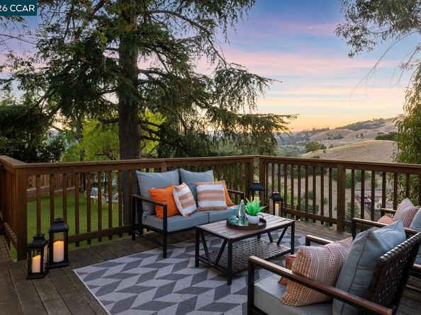16 Ruth Ct, Lafayette CA 94549
