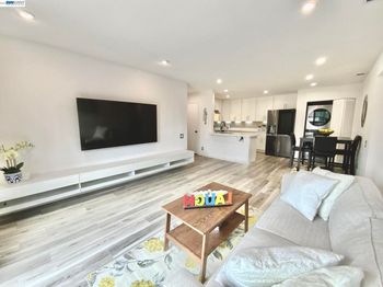 277 Hackamore Cmn