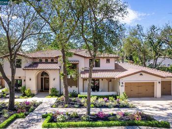 1575 Avenida Nueva