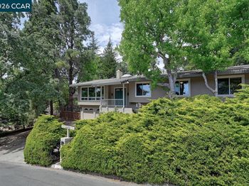 3018 Bradbury Dr