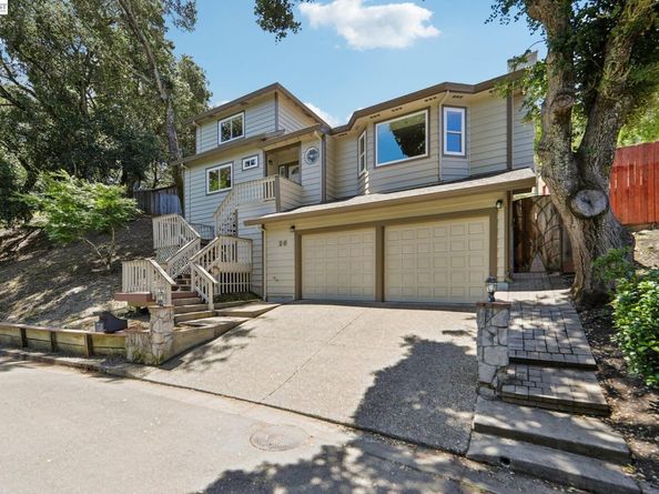 26 Oak Rd, Orinda CA 94563