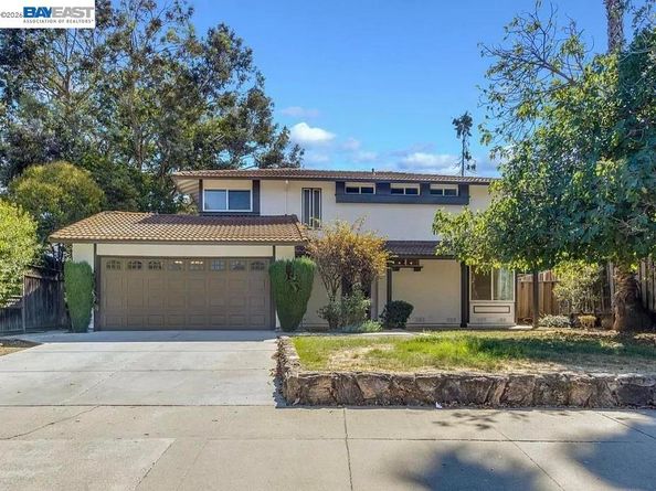 654 Calpella Dr, San Jose CA 95136