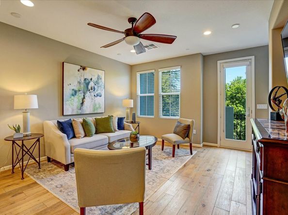25 Heligan Ln 7, Livermore CA 94551