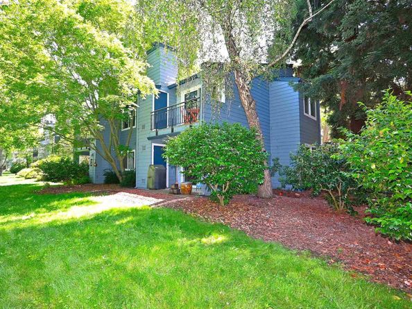 40 Emery Bay Dr, Emeryville CA 94608
