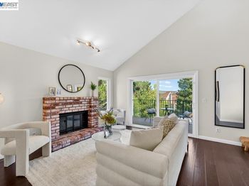 1861 N Forest Hill