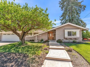 9459 Broadmoor Dr