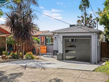 2718 Oliver Ave