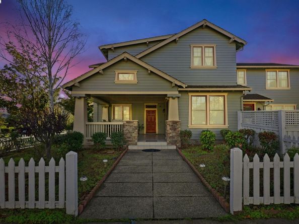 1142 Taraya Ter, Hercules CA 94547