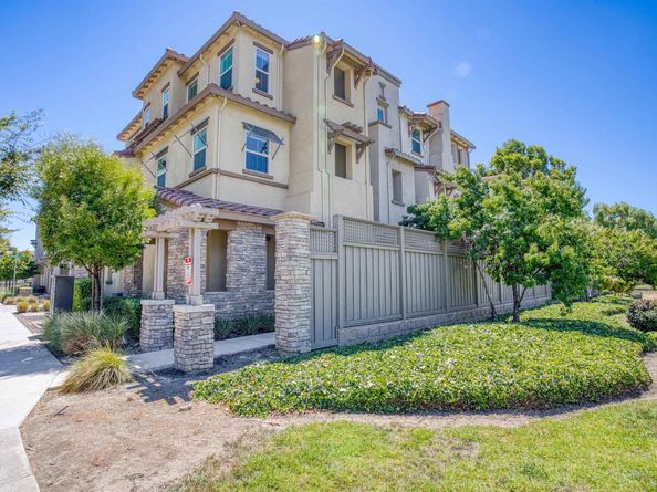 4015 Clydesdale Cmn, Fremont CA 94555