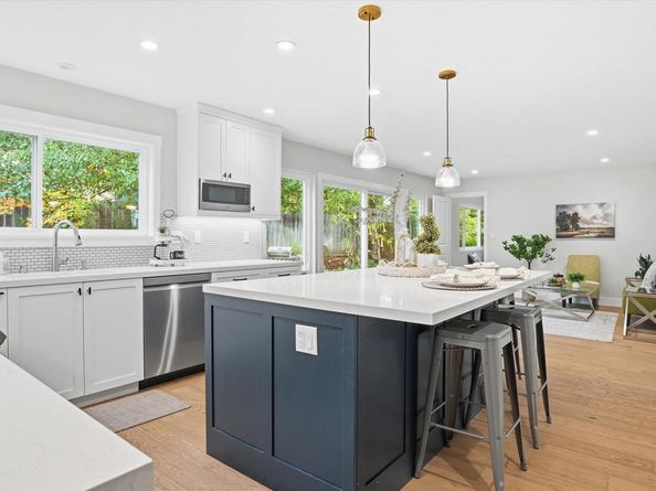 235 Appalachian Dr, Martinez CA 94553