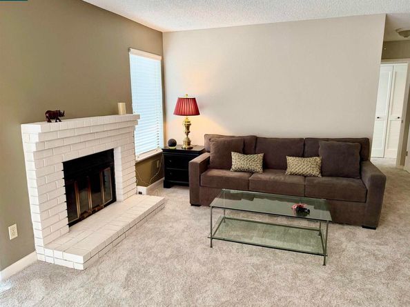 801 Dover, Hercules CA 94547