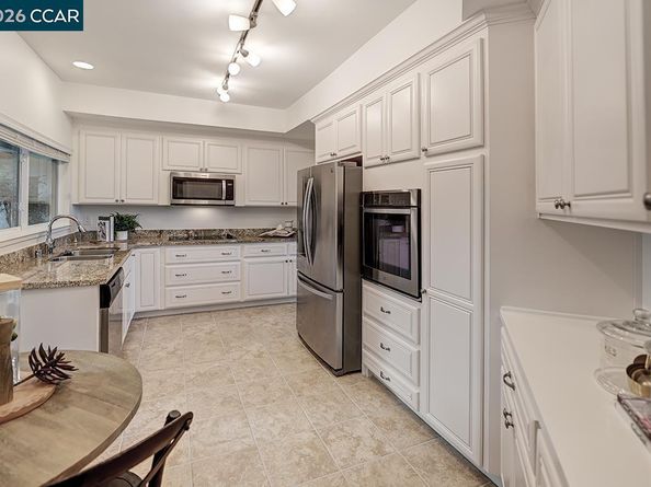 3711 Terra Granada Dr 3A, Walnut Creek CA 94595