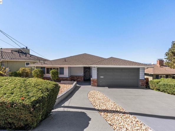 8445 Aster Ave, Oakland CA 94605
