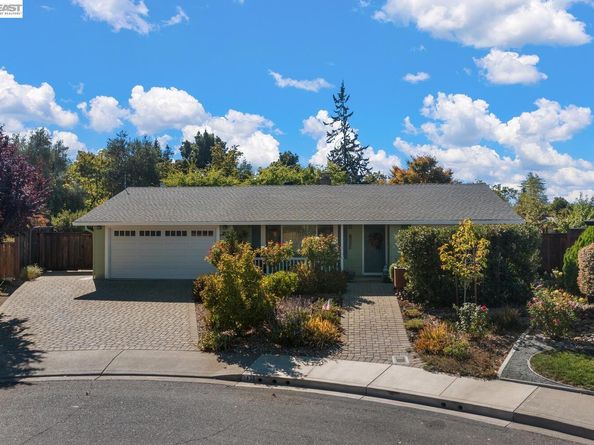 1835 Cairo St, Livermore CA 94550