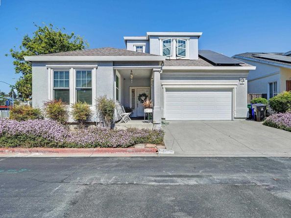 11 Fallen Leaf Ct, Rodeo CA 94572