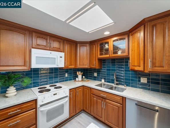 1732 Oakmont Dr 9, Walnut Creek CA 94595