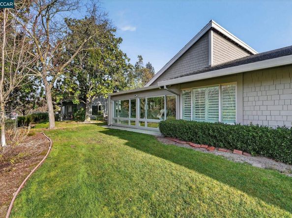 2605 Saklan Indian 6, Walnut Creek CA 94595